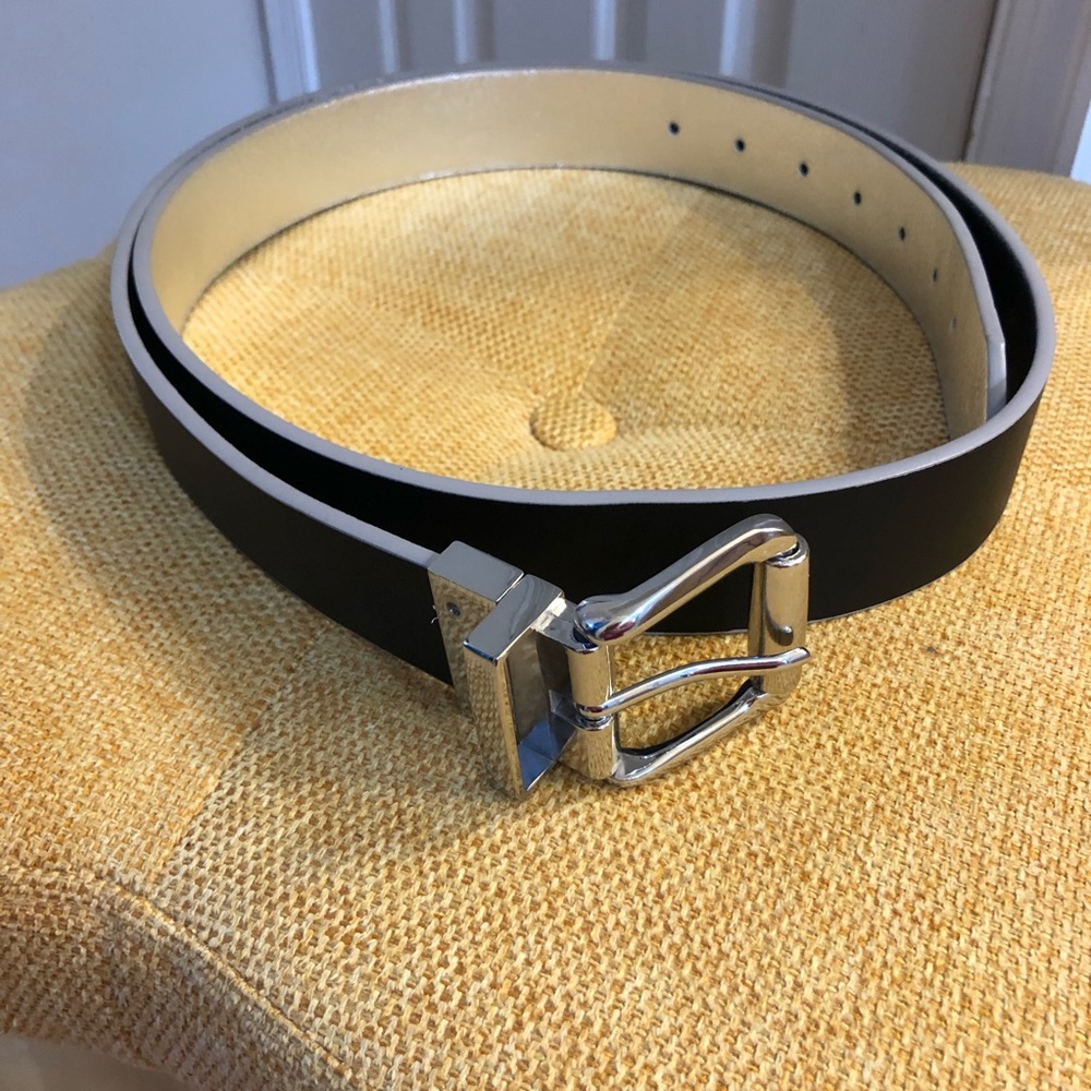 Ellen Tracy reversible belt